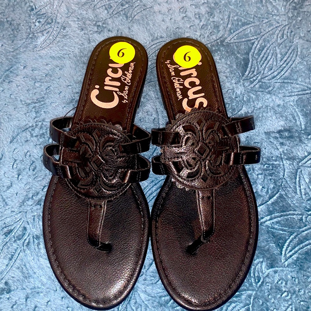 Circus by Sam Edelman - Medallion flat sandal - New